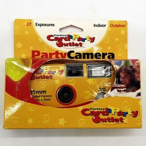 Vtg Factory Card Party Film Camera 35mm Single Use Flash Indoor Outdoor NIB